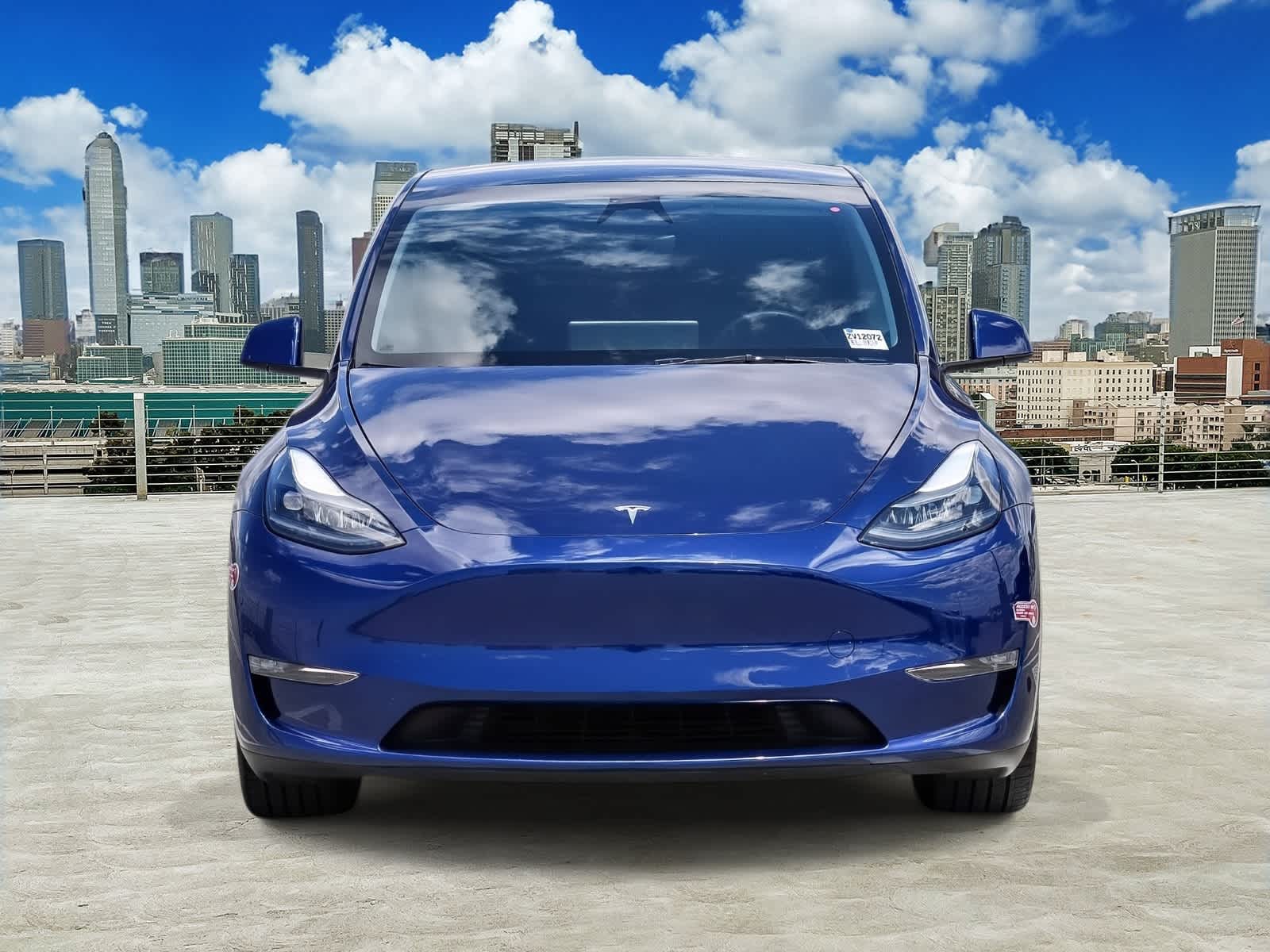 View vehicle photo 2