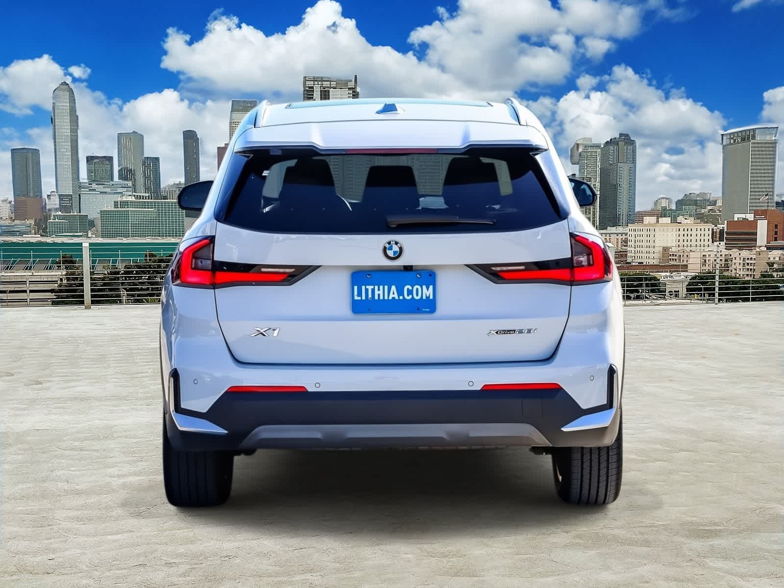 View vehicle photo 5