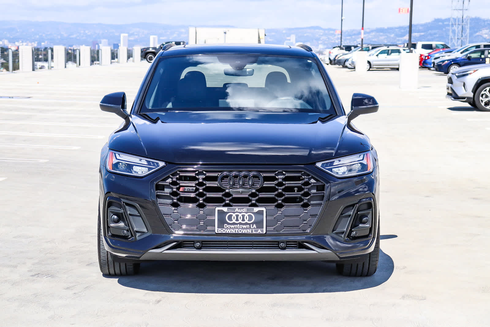 View vehicle photo 2