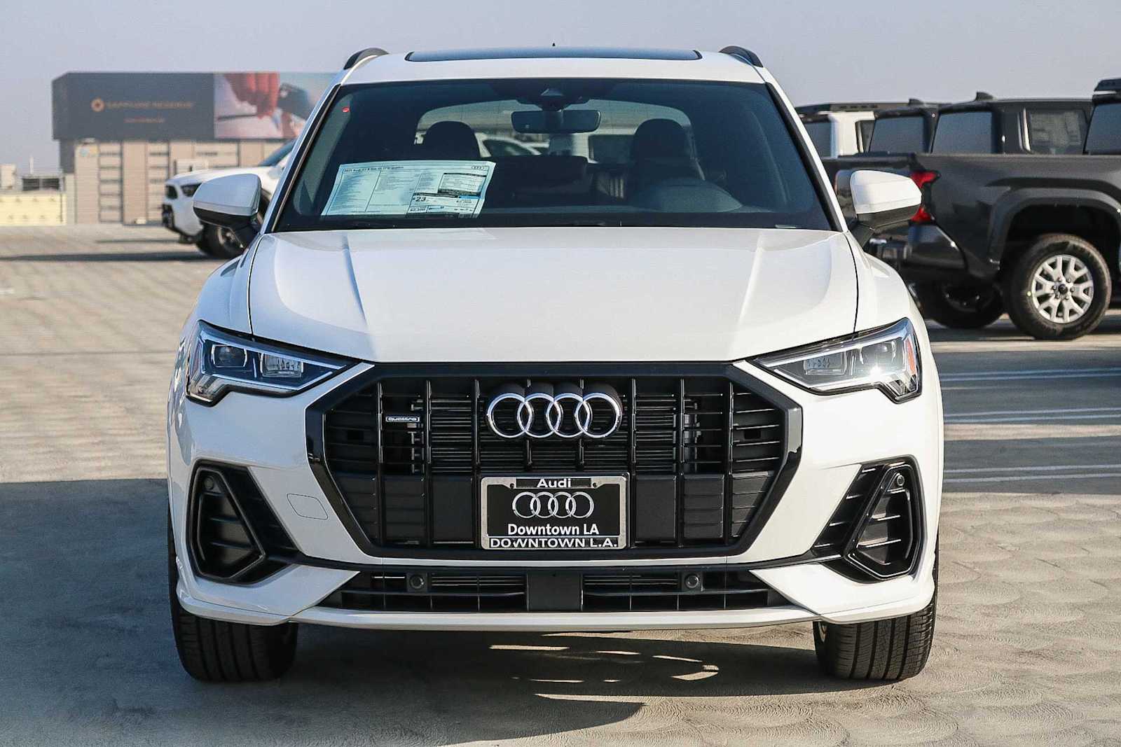 View vehicle photo 2