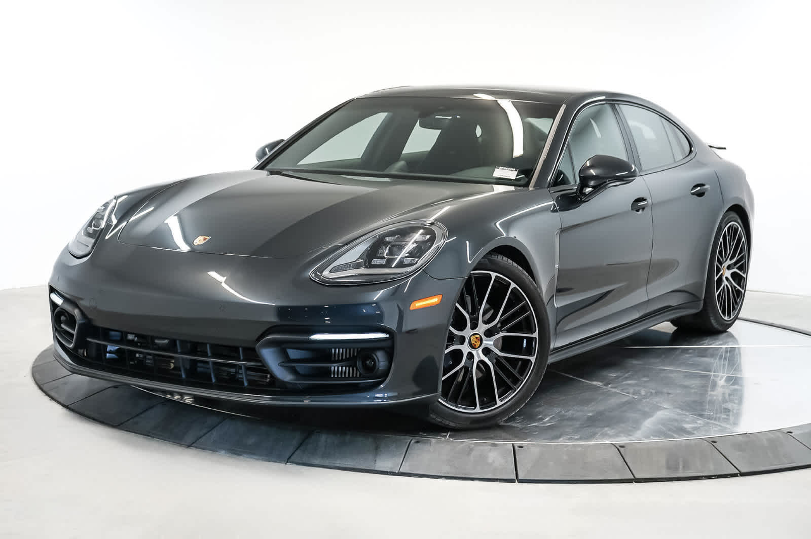 2023 Porsche Panamera Platinum Edition RWD