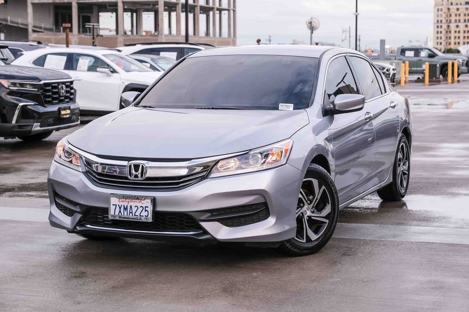 2017 Honda Accord LX's photo