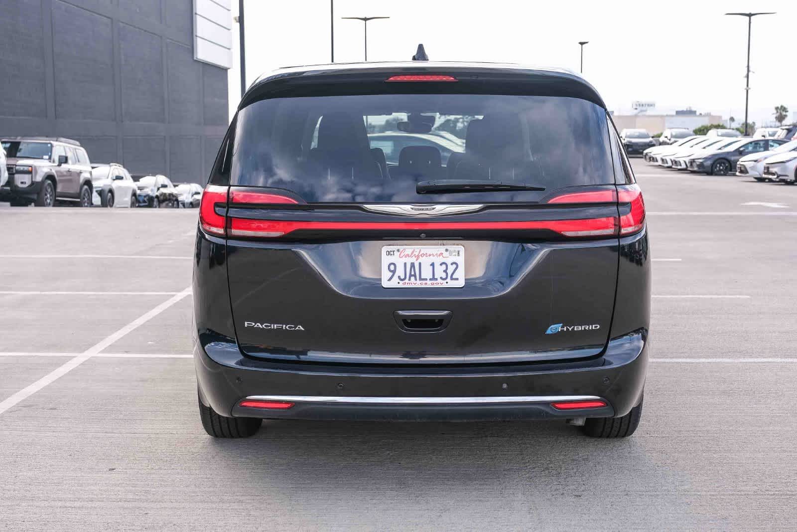 2023 Chrysler Pacifica Hybrid Touring L