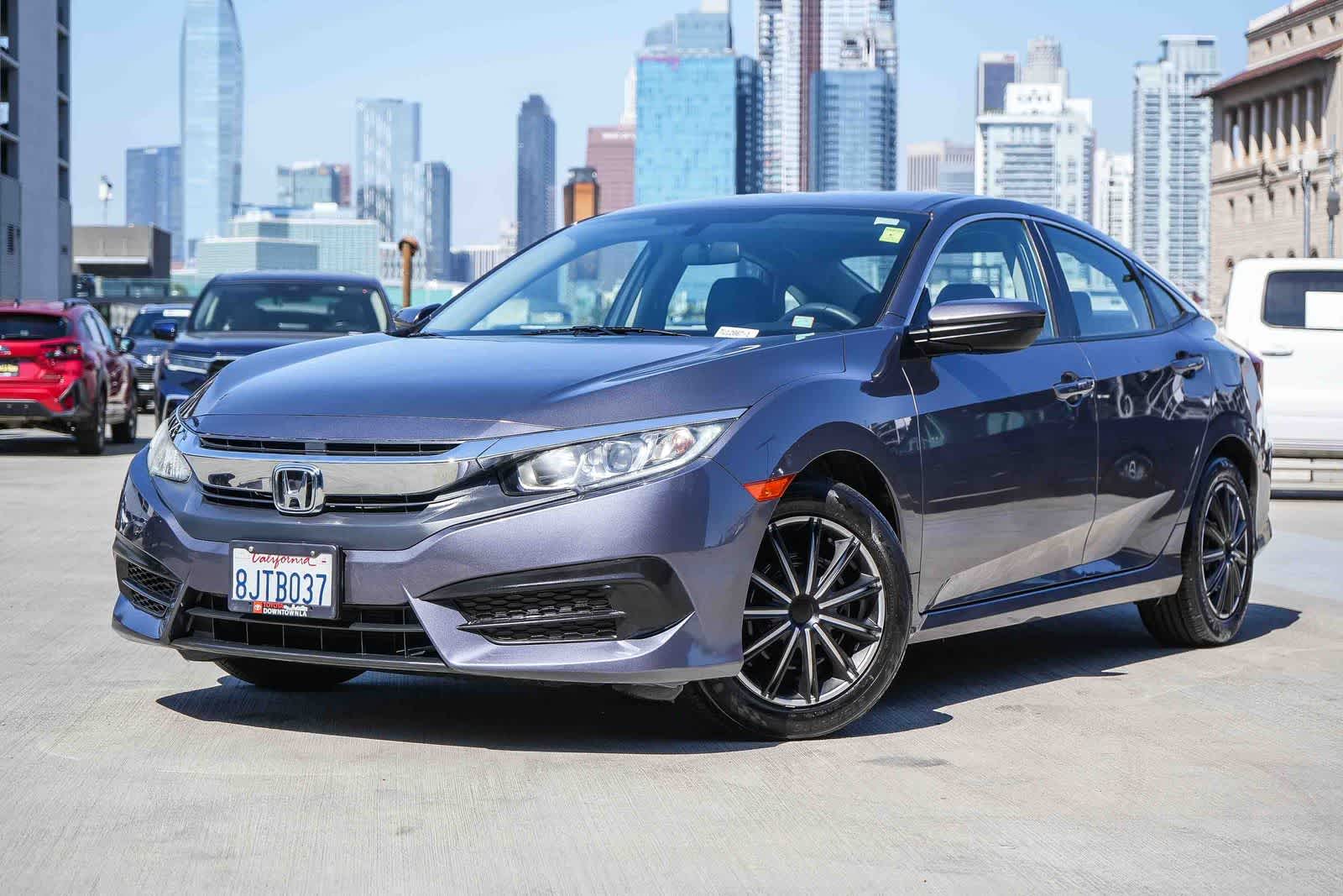 Honda Civic Sedán LX 2018