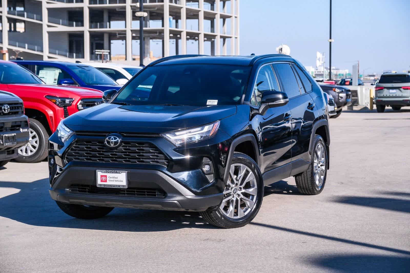 2023 Toyota RAV4 XLE Premium