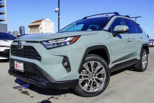 2022 Toyota RAV4 XLE Premium