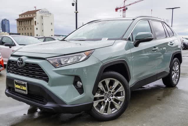 2020 Toyota RAV4 XLE Premium