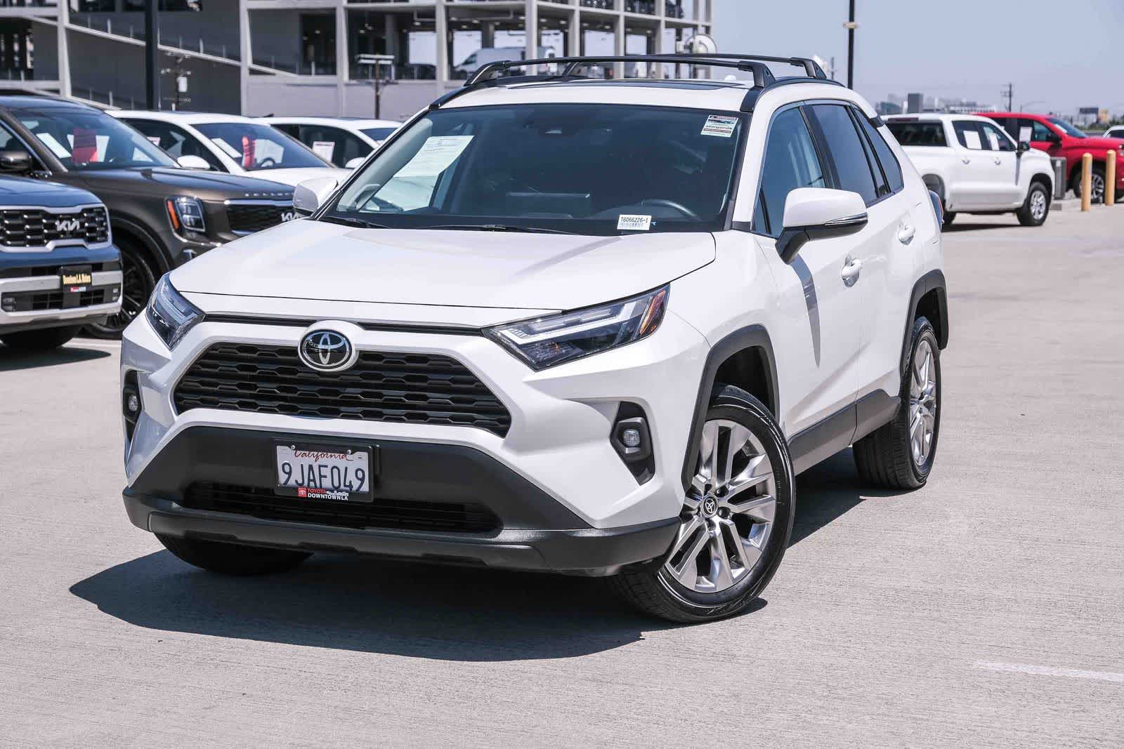 2023 Toyota RAV4 XLE Premium