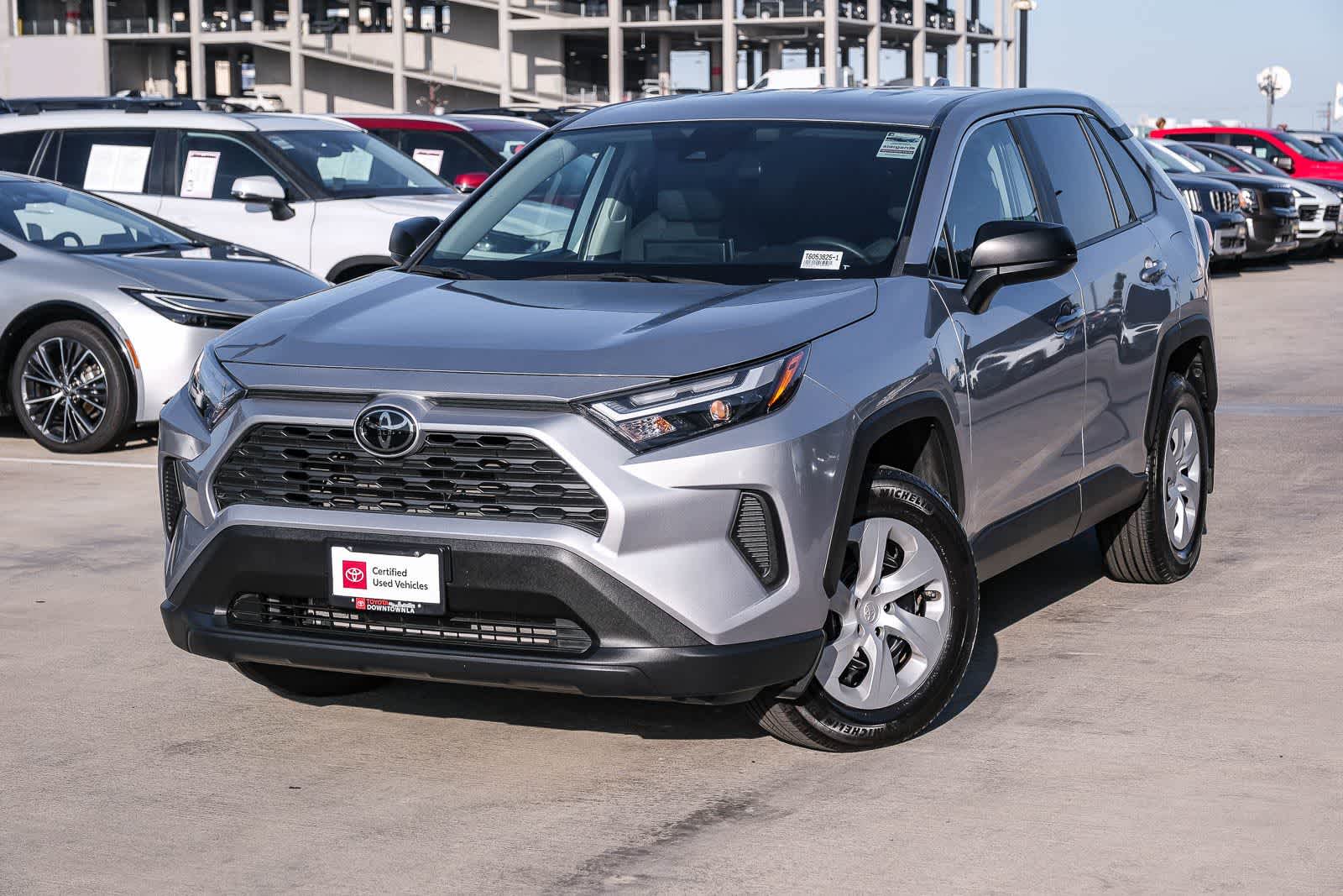 2024 Toyota RAV4 LE