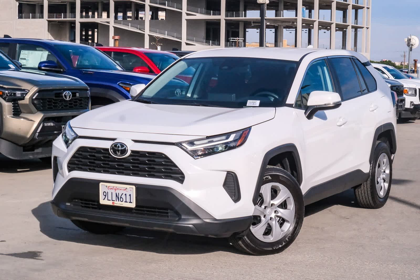 2024 Toyota RAV4 LE