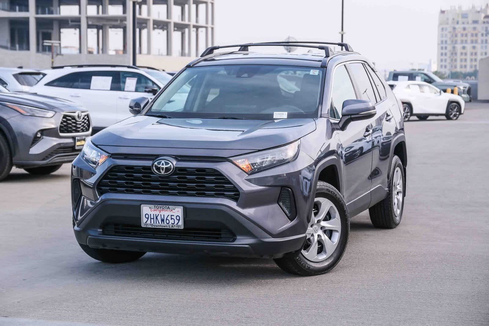 2020 Toyota RAV4 LE