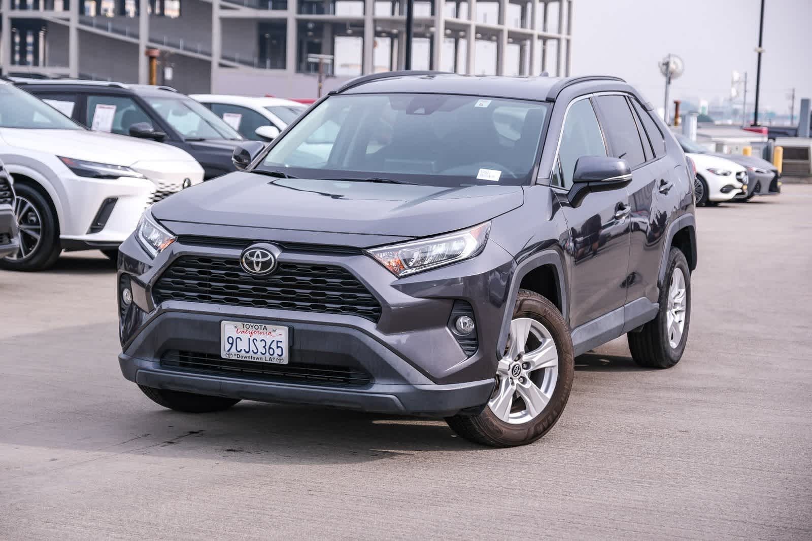 2020 Toyota RAV4 XLE