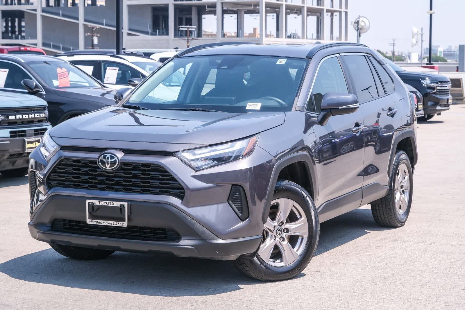 2022 Toyota RAV4 XLE