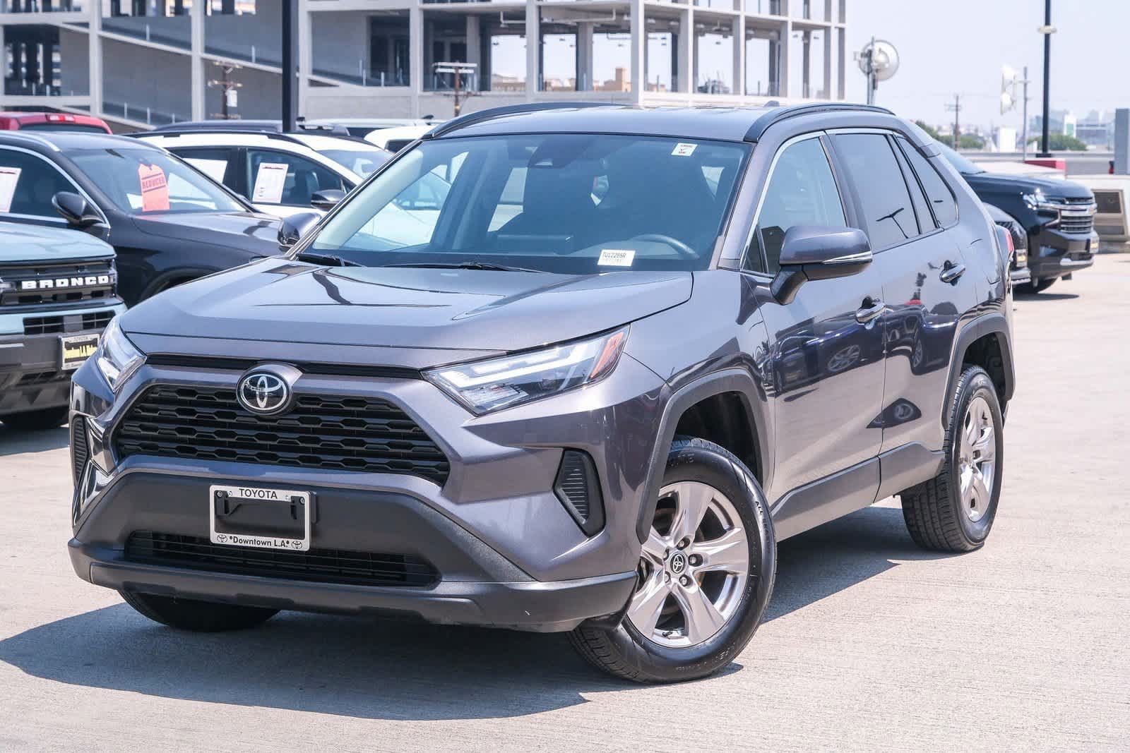 2022 Toyota RAV4 XLE