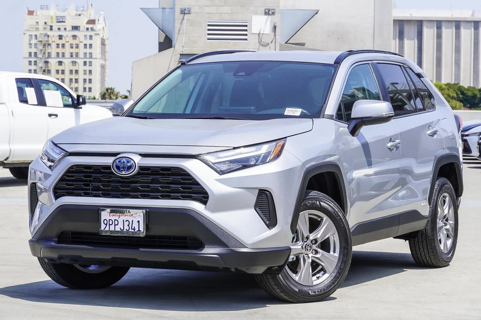 2024 Toyota RAV4 Hybrid XLE