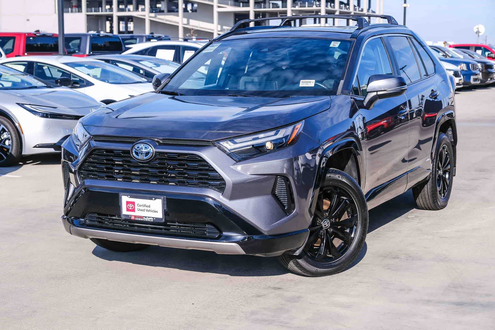 2022 Toyota RAV4 Hybrid SE