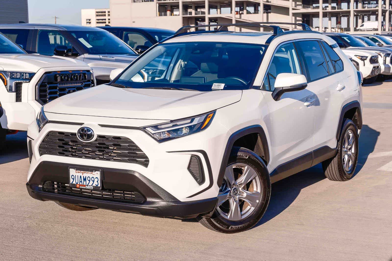 Ice Cap 2025 Toyota RAV4 XLE FWD SUV / Crossover Front-Wheel Drive 8-Speed Automatic