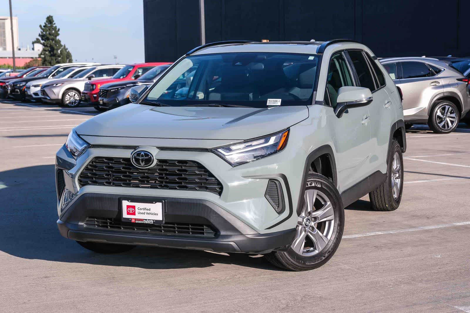 2023 Toyota RAV4 XLE