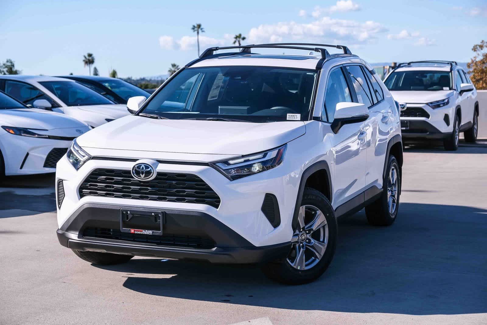 2025 Toyota RAV4 XLE