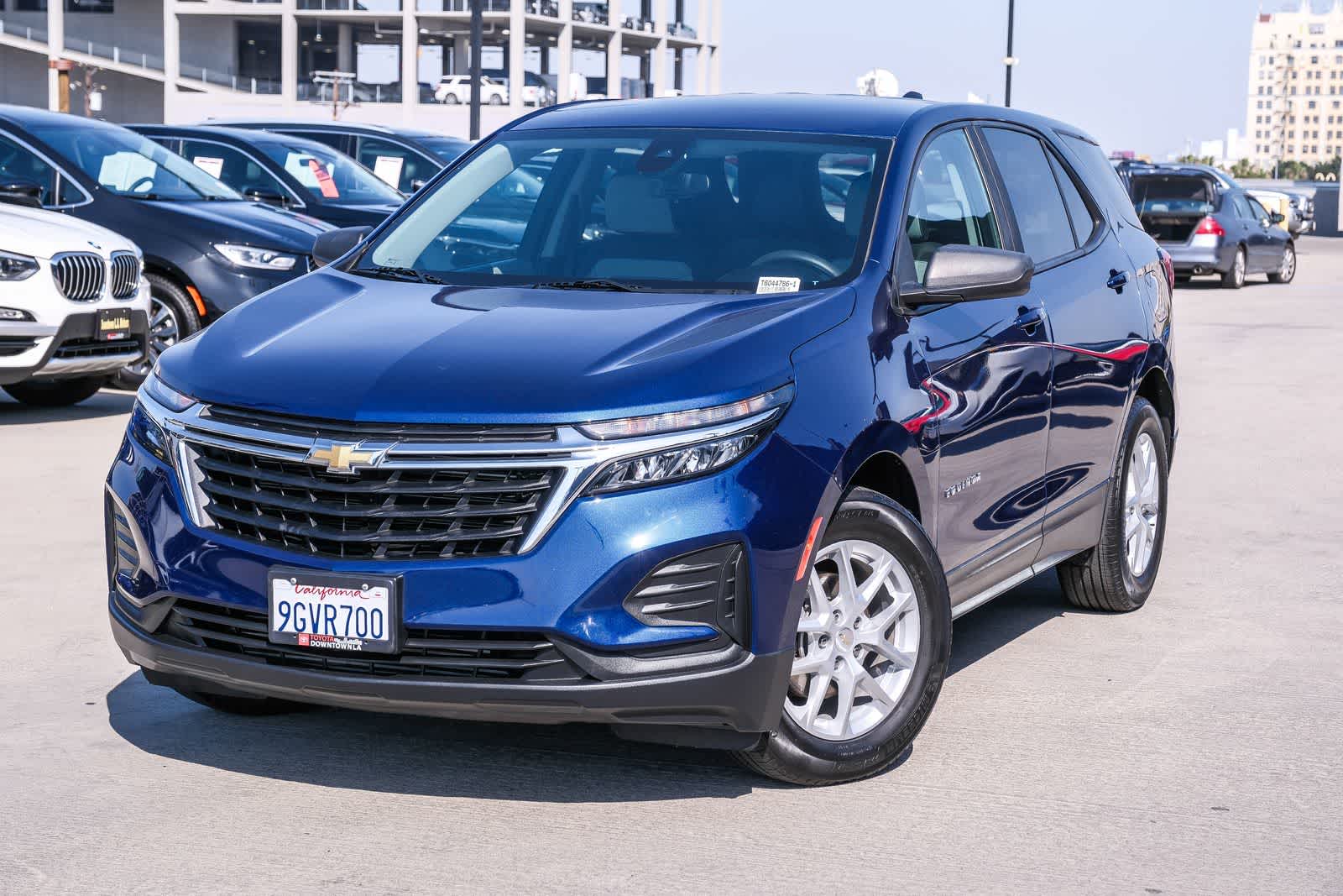 2023 Chevrolet Equinox LS's photo