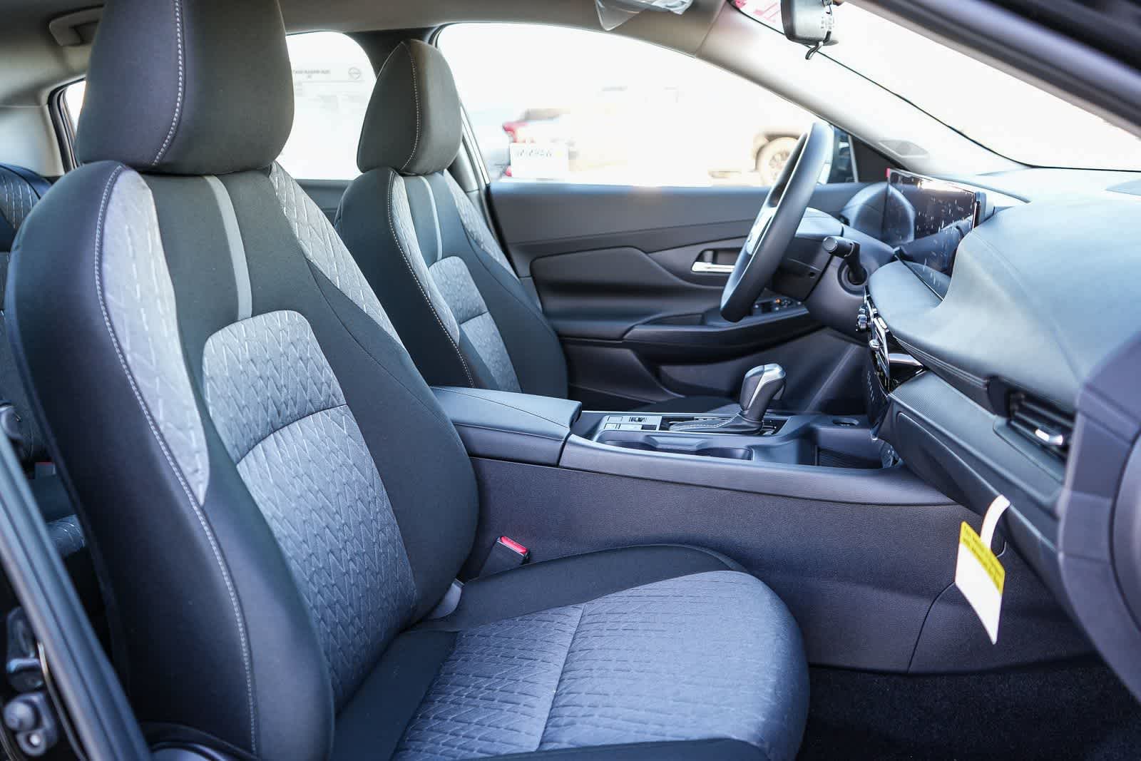 2026 Nissan Sentra SV - Photo 18