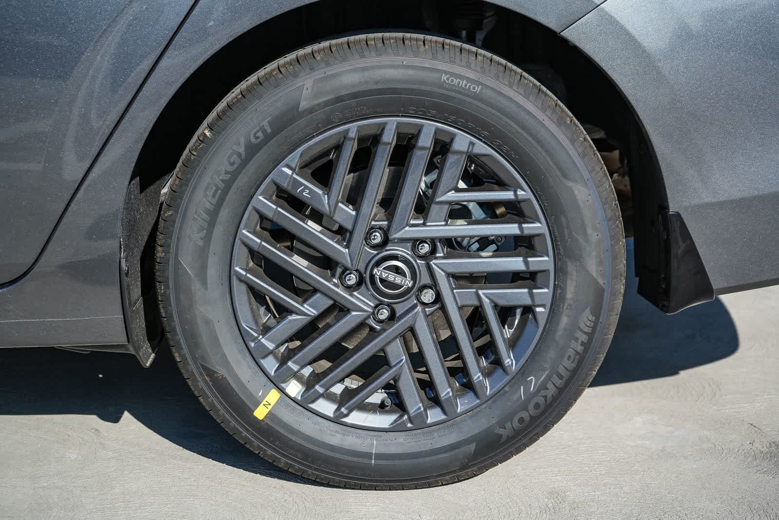 2026 Nissan Sentra SV - Photo 10