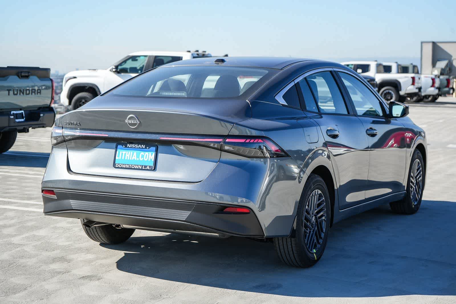 2026 Nissan Sentra SV - Photo 6