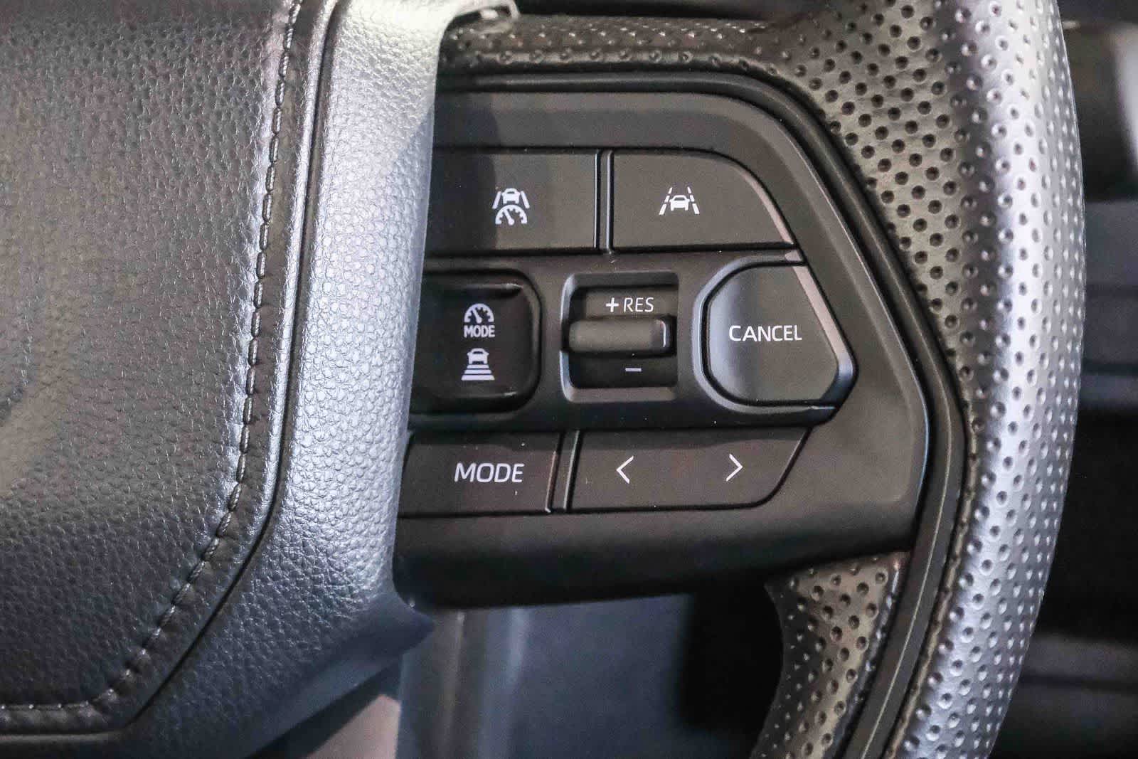2026 Toyota Tacoma SR5 - Photo 18