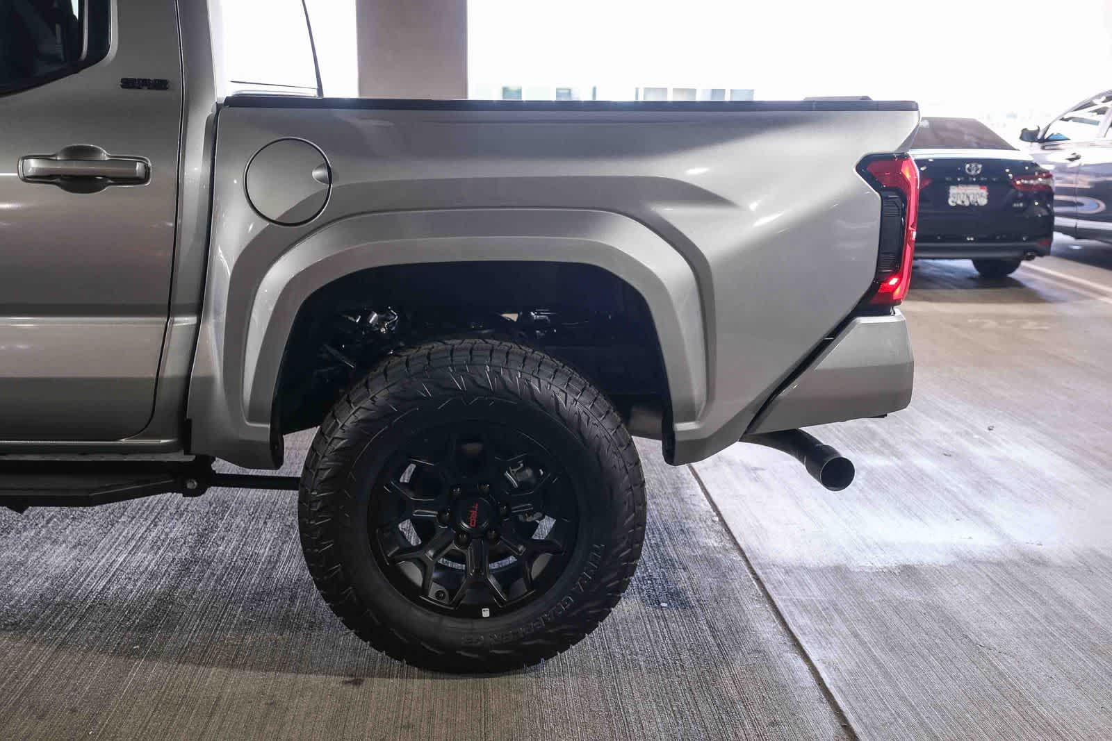 2026 Toyota Tacoma SR5 - Photo 8