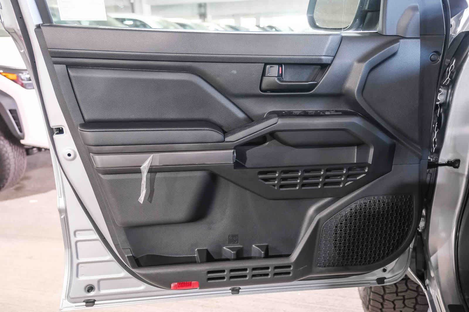 2026 Toyota Tacoma SR5 - Photo 25