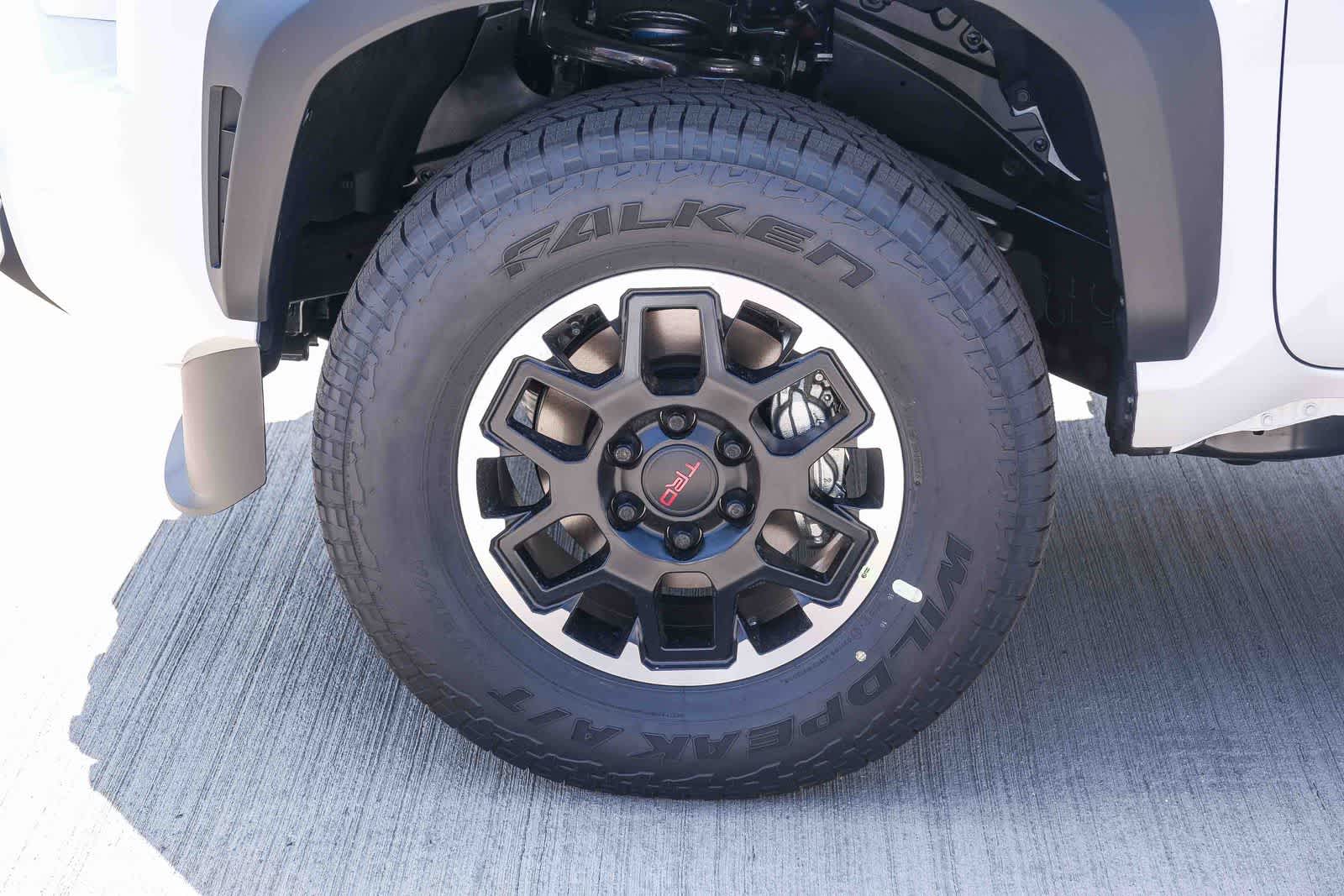 2026 Toyota Tacoma TRD Off Road - Photo 10