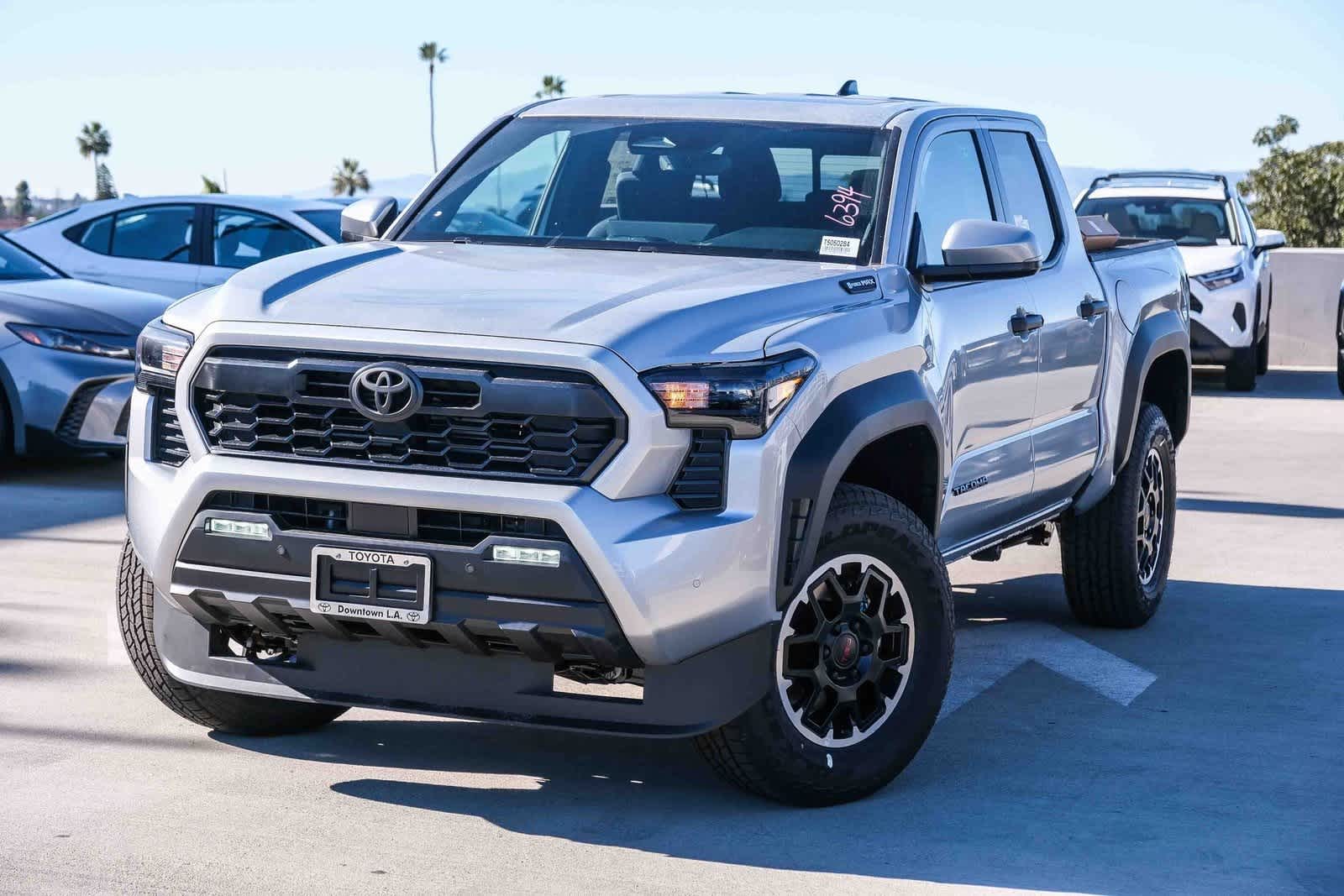 2025 Toyota Tacoma i-FORCE MAX TRD Off Road