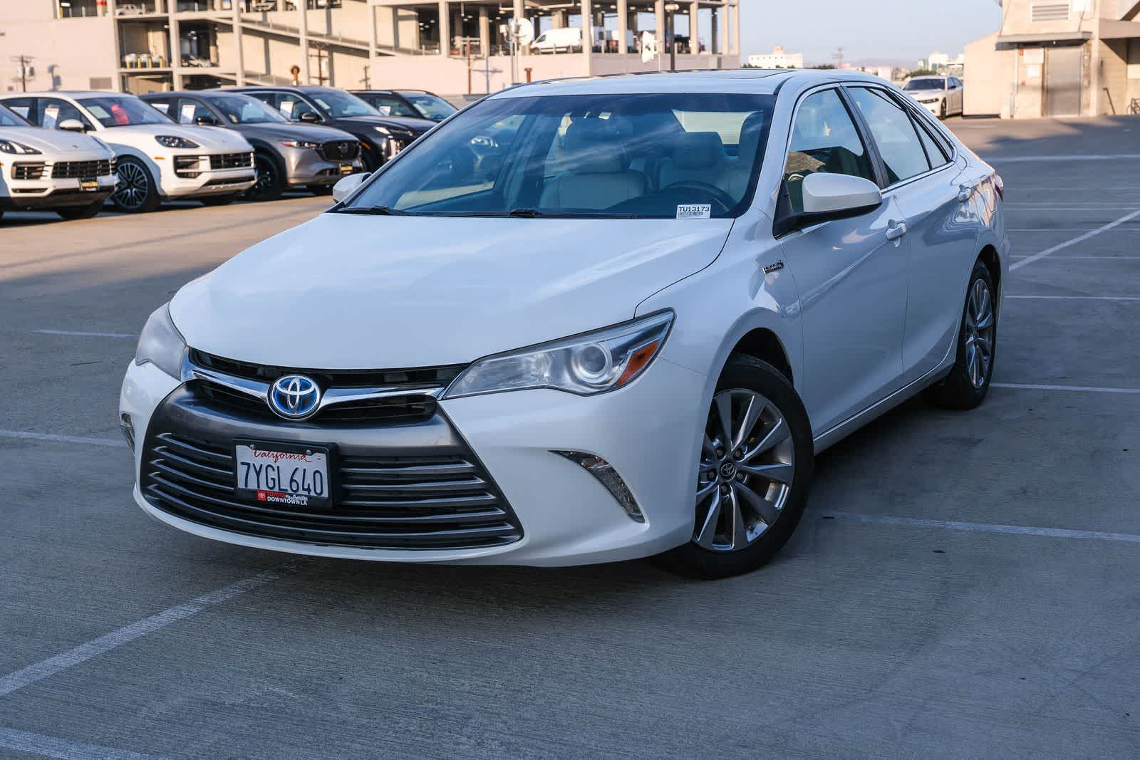2017 Toyota Camry Hybrid XLE