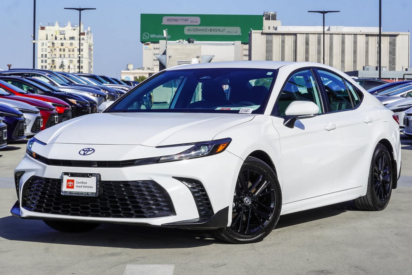 2025 Toyota Camry SE