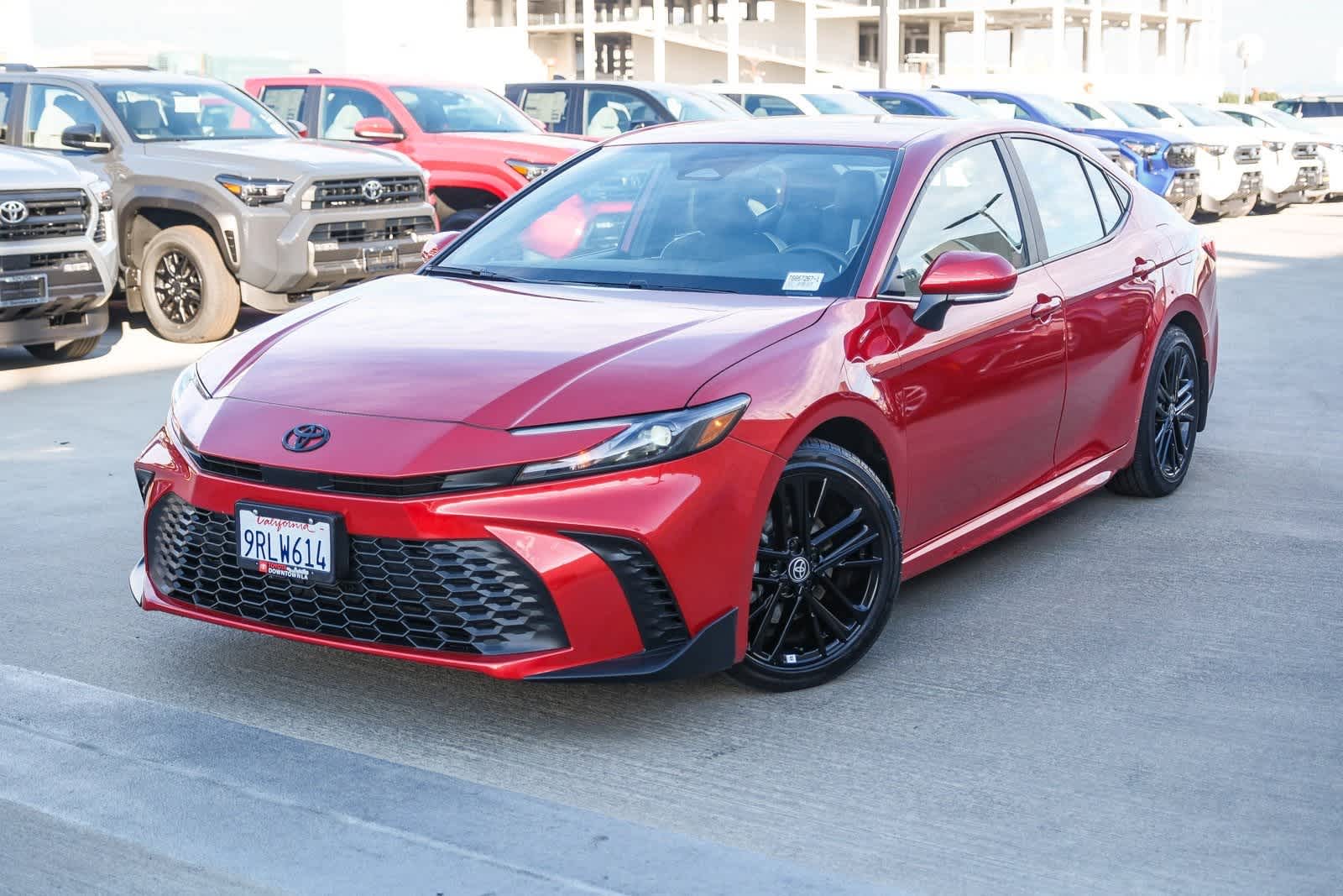 2025 Toyota Camry SE