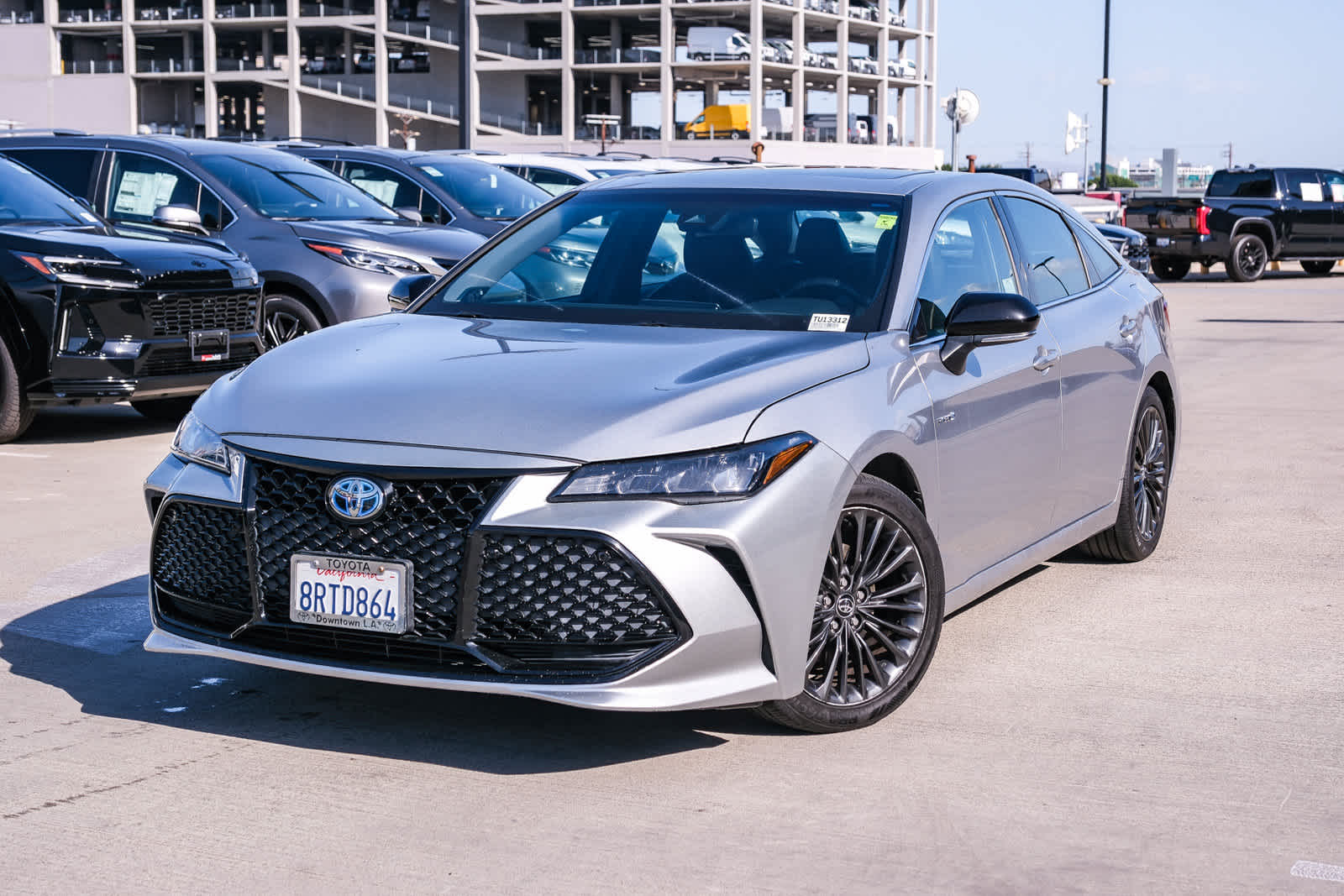 2020 Toyota Avalon Hybrid XSE