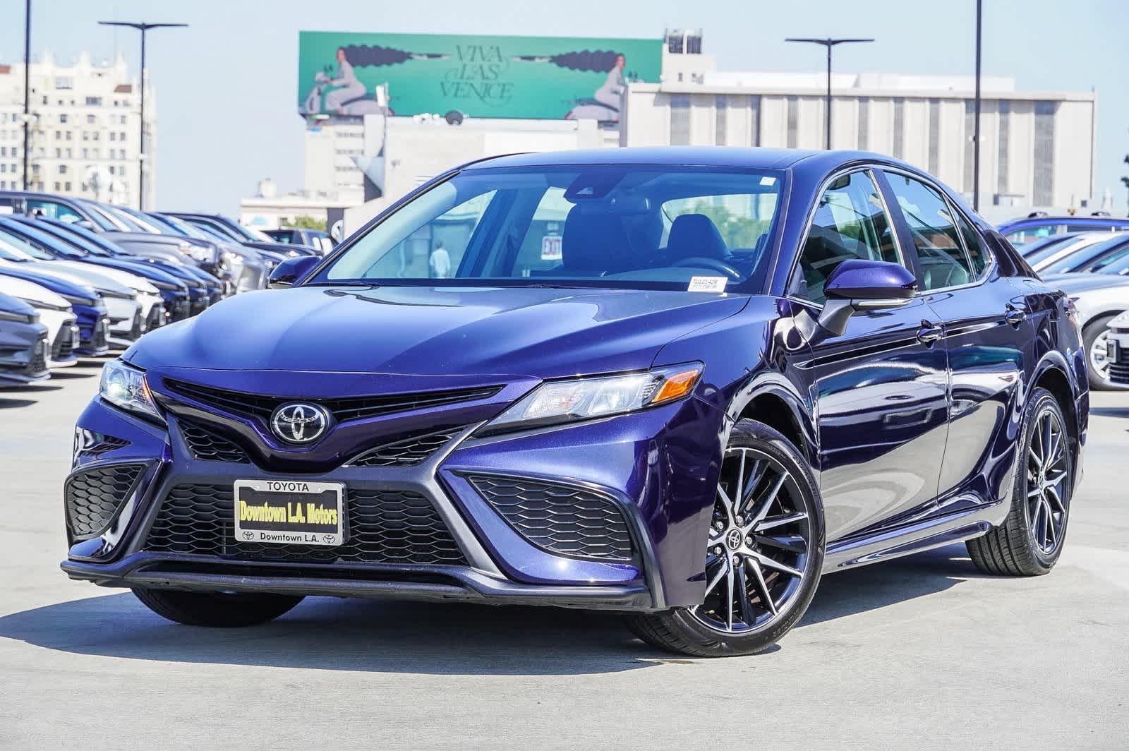2022 Toyota Camry SE