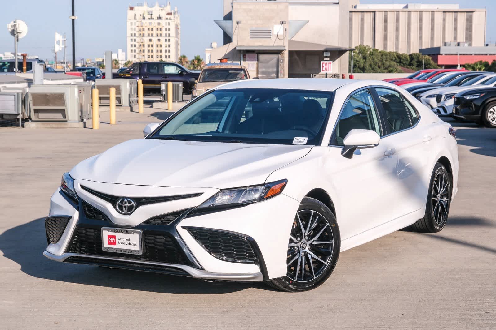 2023 Toyota Camry SE