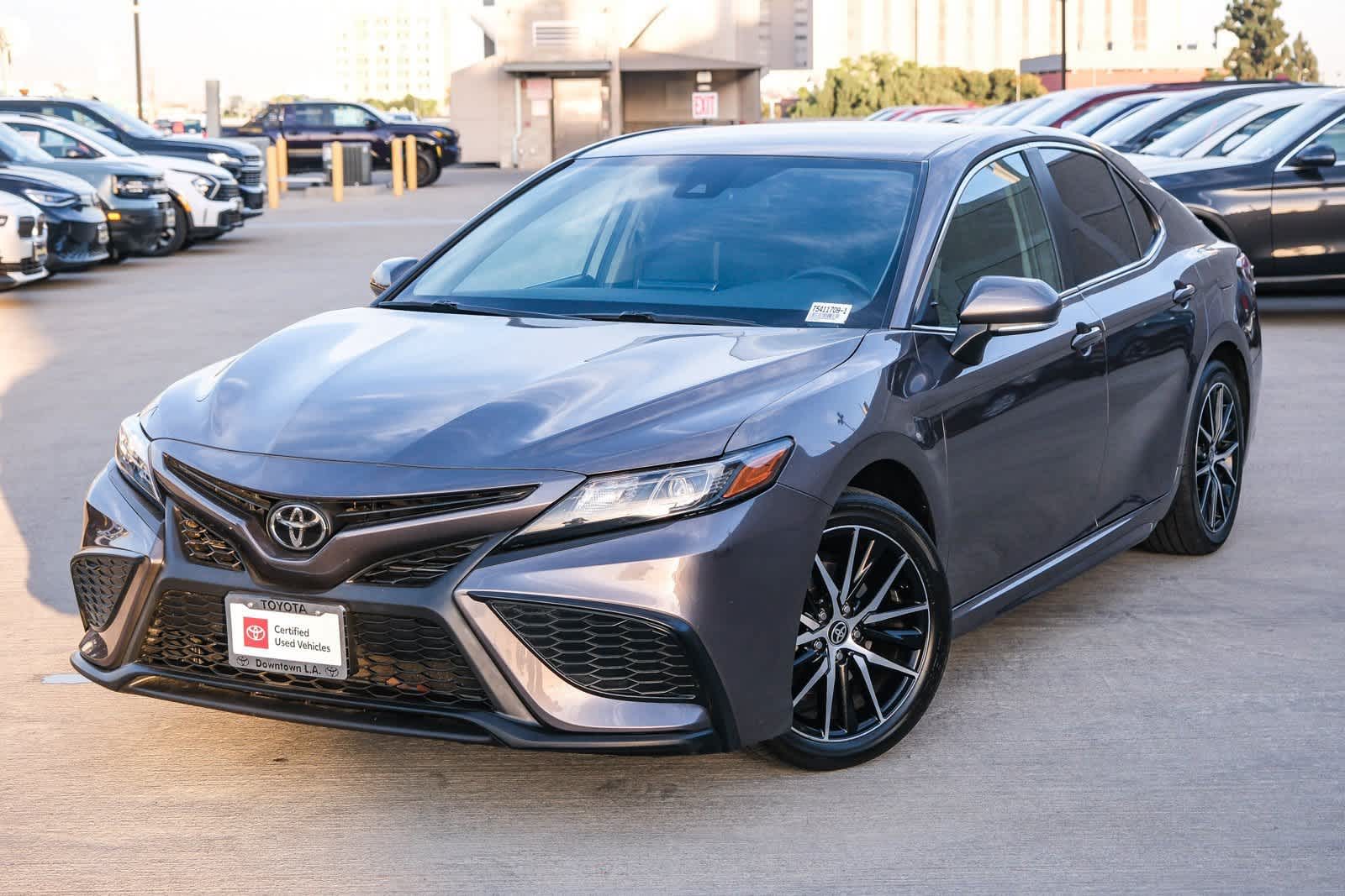 2022 Toyota Camry SE