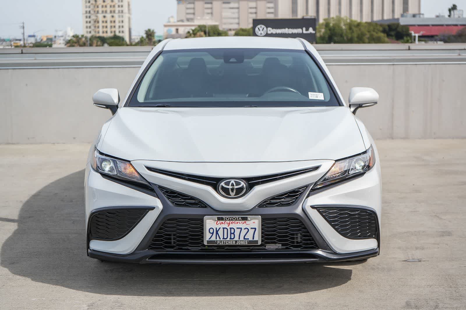 View vehicle photo 2