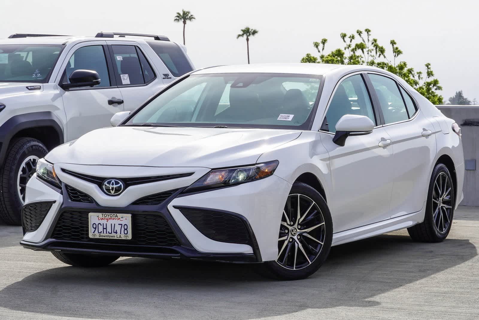 2022 Toyota Camry SE