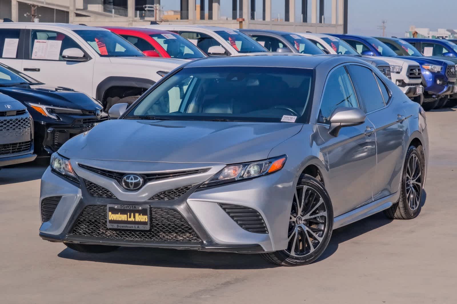 2020 Toyota Camry SE