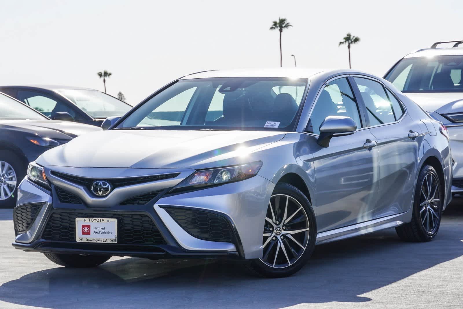 2022 Toyota Camry SE