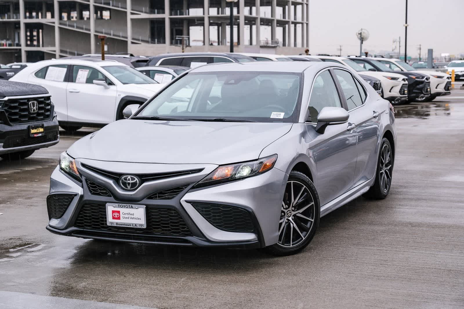2023 Toyota Camry SE