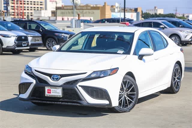 2024 TOYOTA Camry Hybrid SE