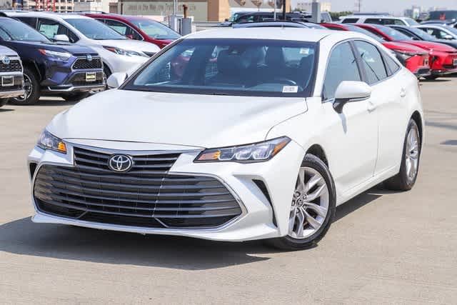 2022 Toyota Avalon XLE