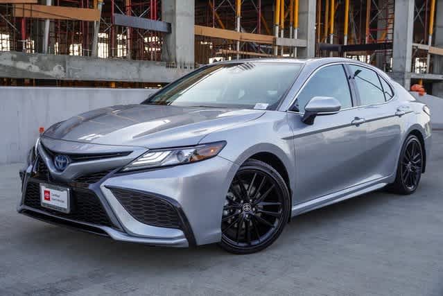 2022 Toyota Camry Hybrid XSE