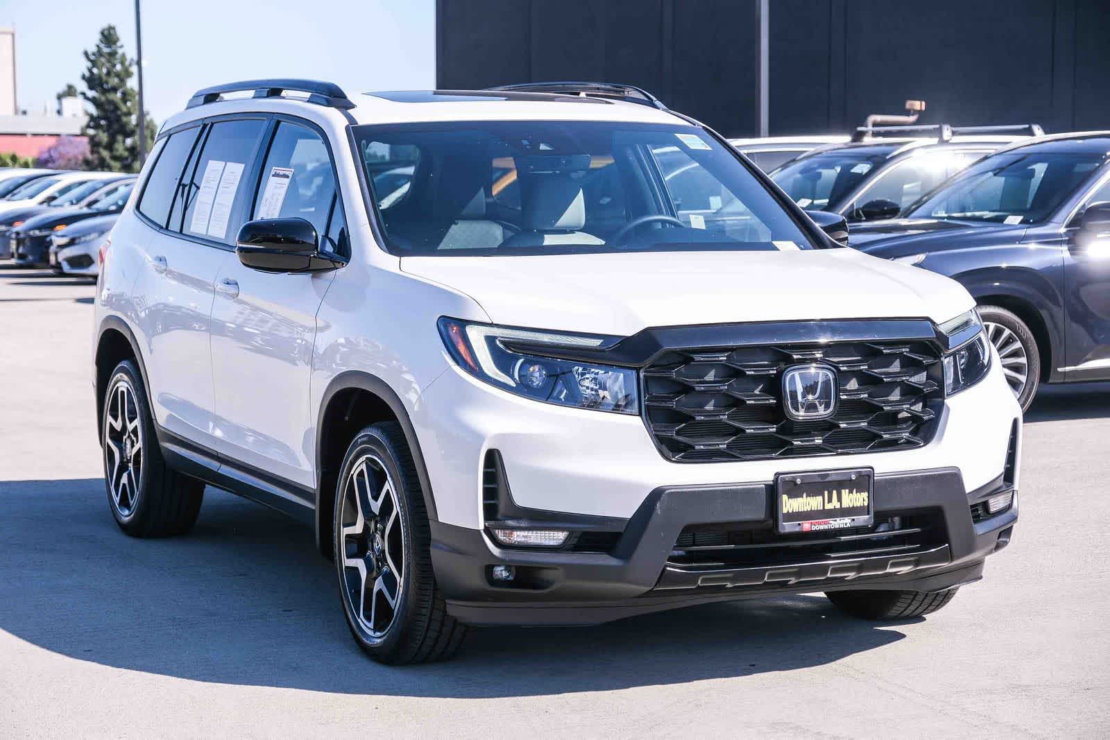 Used Platinum White Pearl 2023 Honda Passport Elite for Sale in