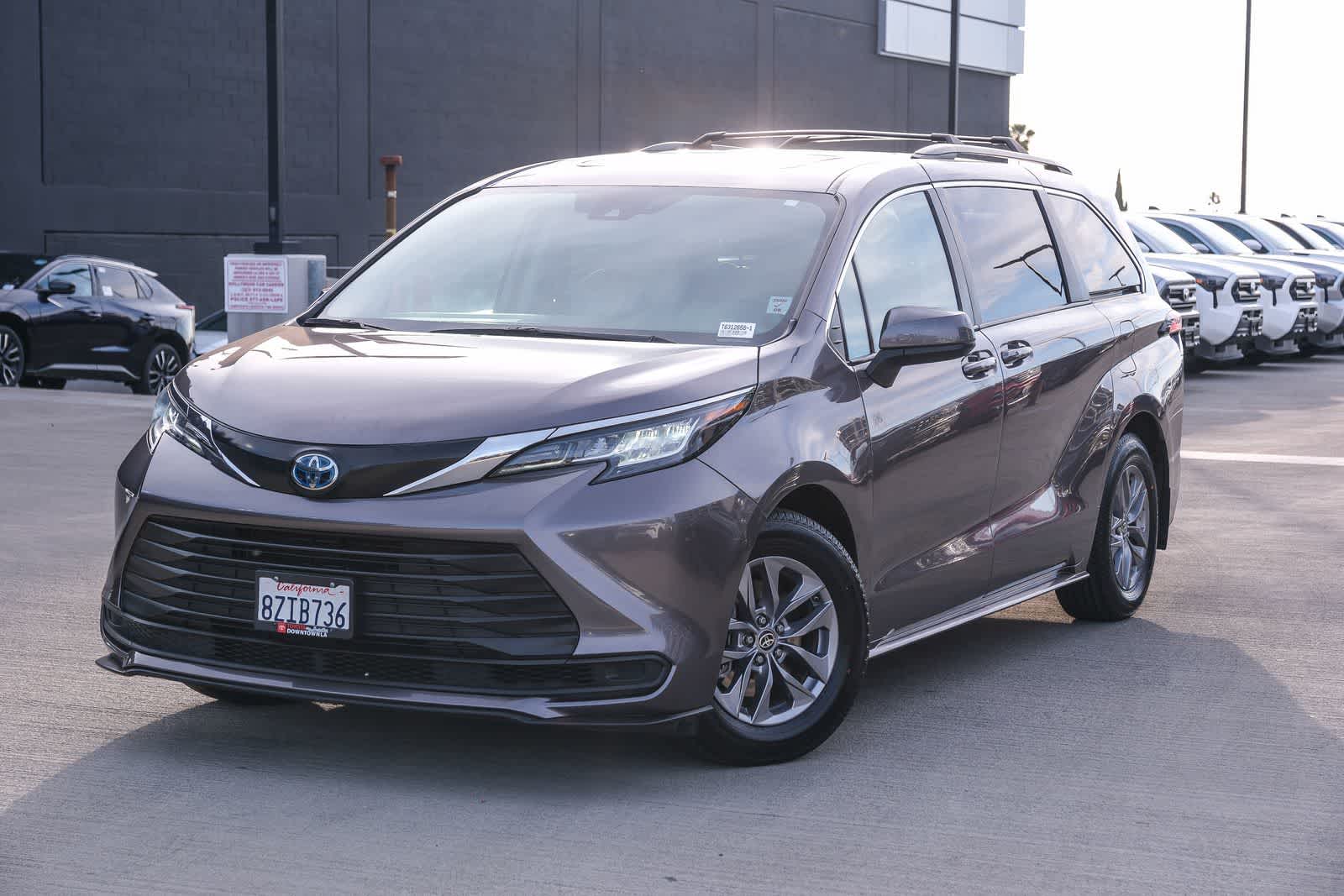 Toyota Sienna LE 2022
