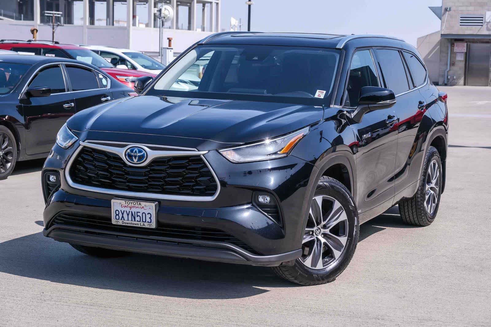 Toyota Highlander Hybrid XLE 2021